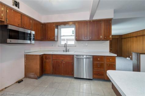 6484 State Road Parma OH 44134