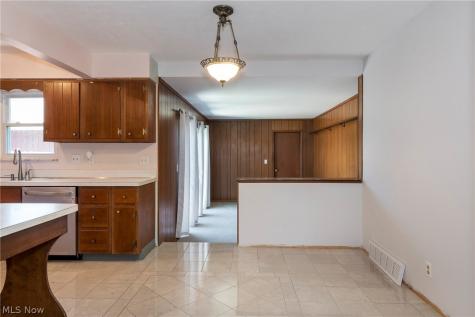 6484 State Road Parma OH 44134
