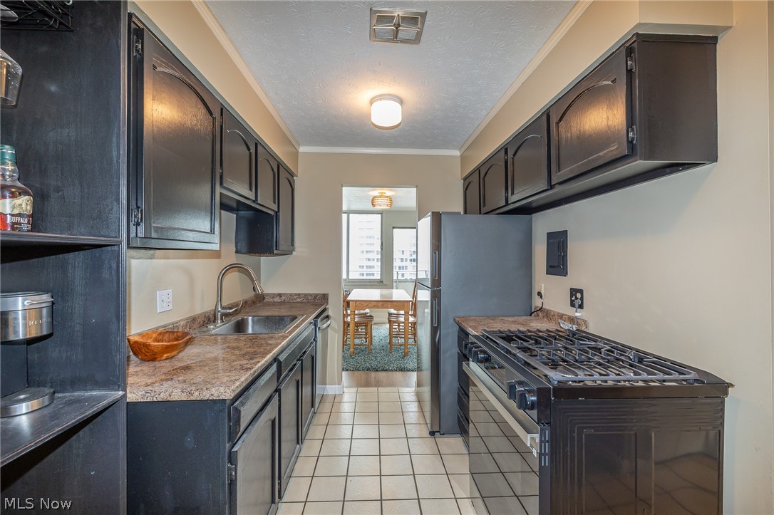 12900 Lake Avenue Lakewood OH 44107