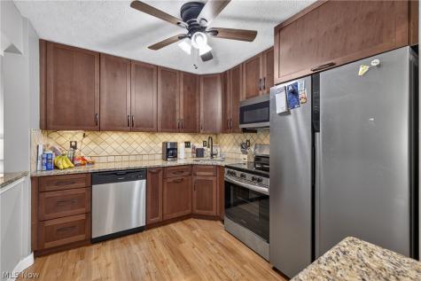 1285 Leeward Lane Willoughby OH 44094