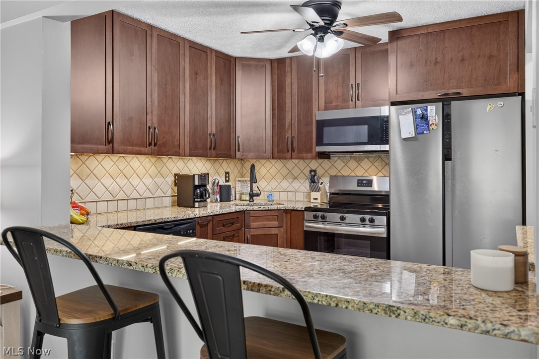 1285 Leeward Lane Willoughby OH 44094