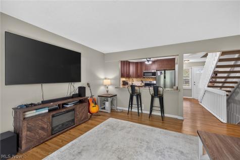 1285 Leeward Lane Willoughby OH 44094