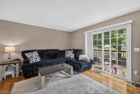 1285 Leeward Lane Willoughby OH 44094