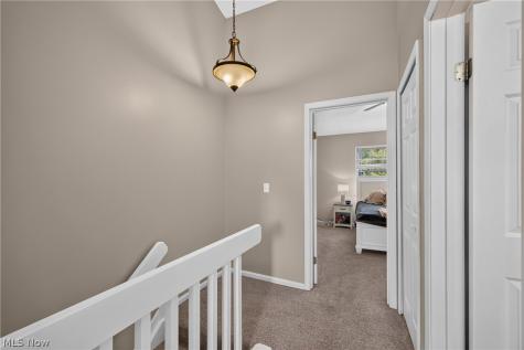 1285 Leeward Lane Willoughby OH 44094