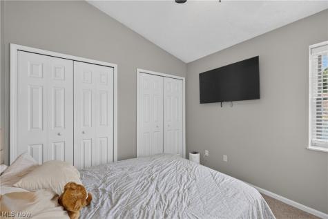 1285 Leeward Lane Willoughby OH 44094