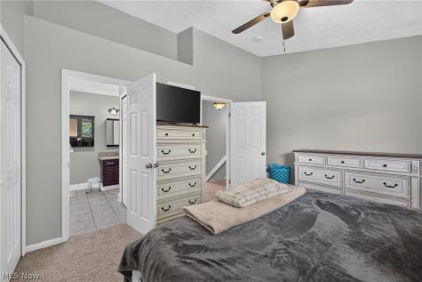 1285 Leeward Lane Willoughby OH 44094