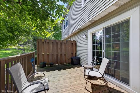 1285 Leeward Lane Willoughby OH 44094