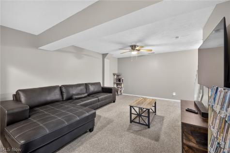 1285 Leeward Lane Willoughby OH 44094