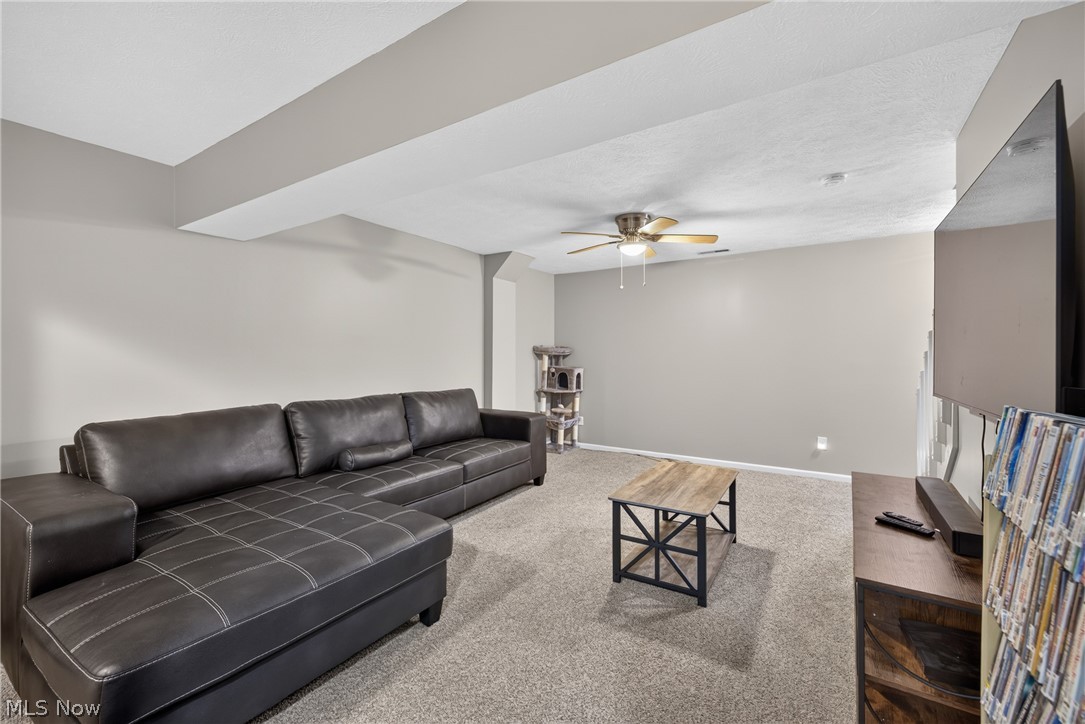 1285 Leeward Lane Willoughby OH 44094