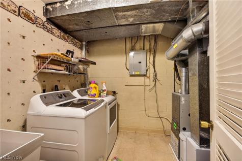 1285 Leeward Lane Willoughby OH 44094
