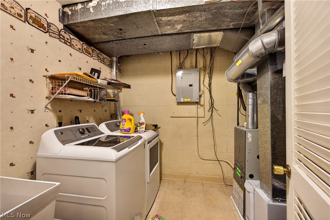 1285 Leeward Lane Willoughby OH 44094