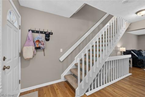 1285 Leeward Lane Willoughby OH 44094