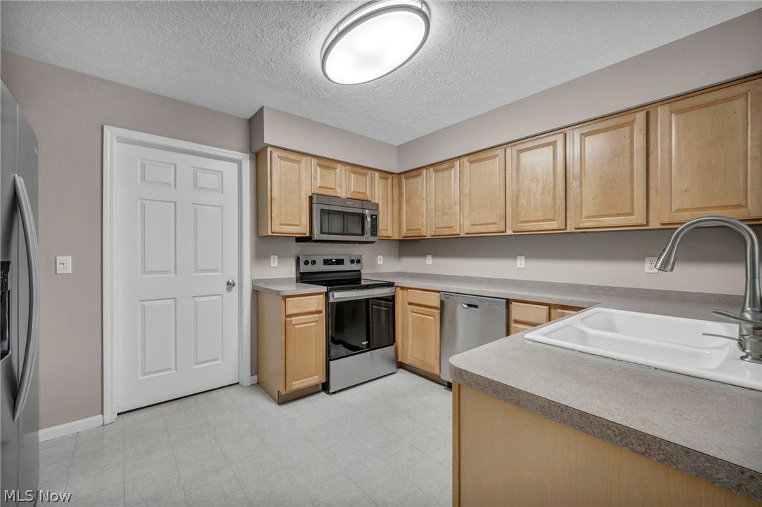 3205 Village Green Drive Westlake OH 44145