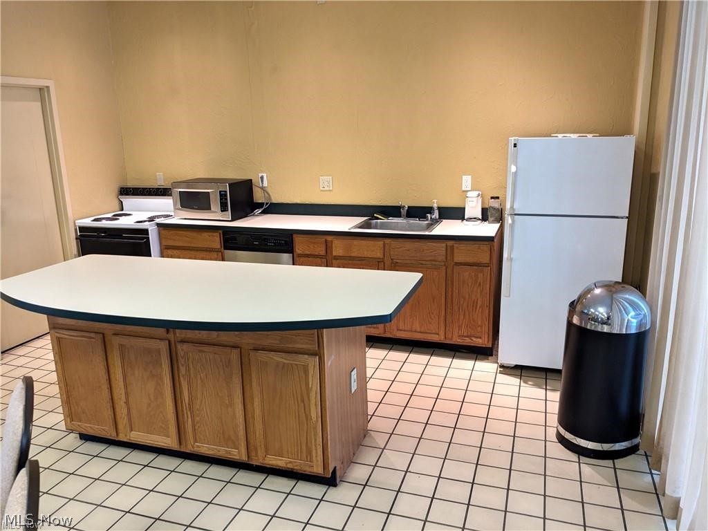 10301 Lake Avenue Cleveland OH 44102