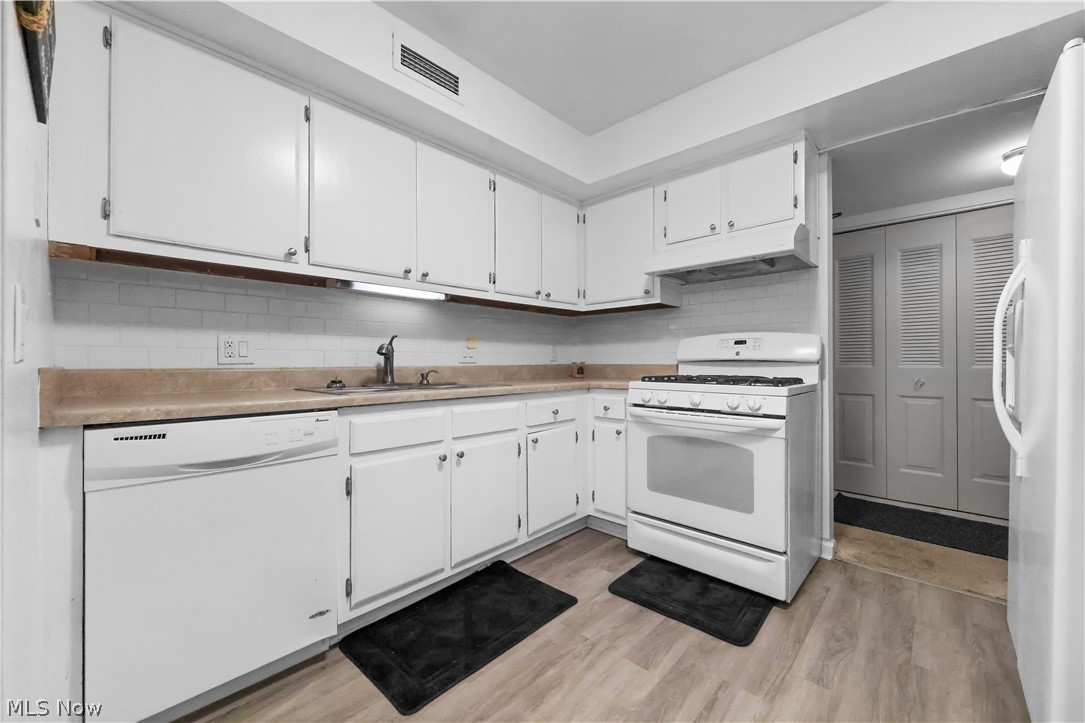 6330 Greenwood Sagamore Hills OH 44067