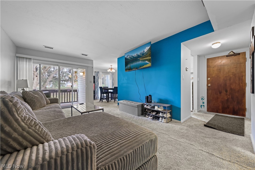 6330 Greenwood Sagamore Hills OH 44067