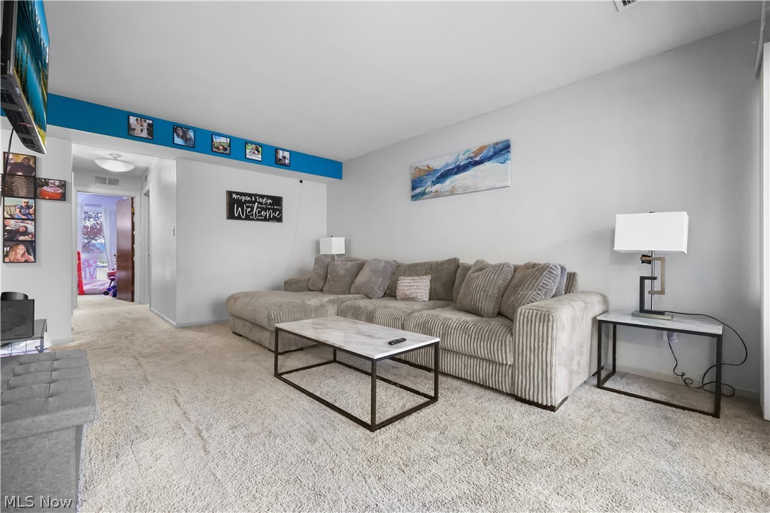 6330 Greenwood Sagamore Hills OH 44067