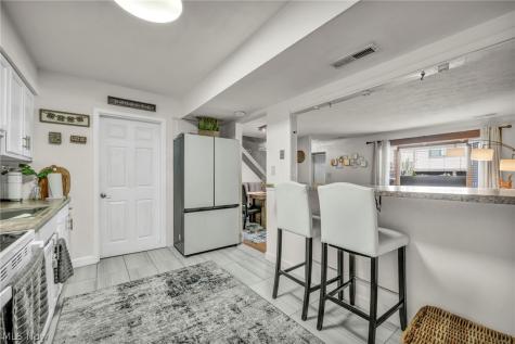 11804 Harbour Light Drive North Royalton OH 44133