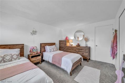 11804 Harbour Light Drive North Royalton OH 44133