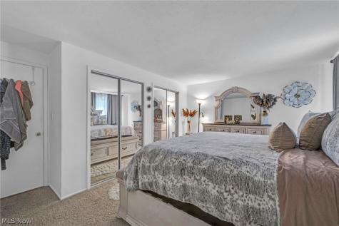 11804 Harbour Light Drive North Royalton OH 44133