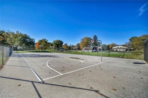 11804 Harbour Light Drive North Royalton OH 44133