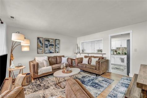 11804 Harbour Light Drive North Royalton OH 44133
