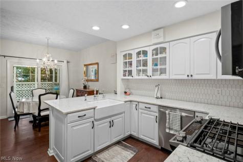 3061 Macintosh Drive Westlake OH 44145