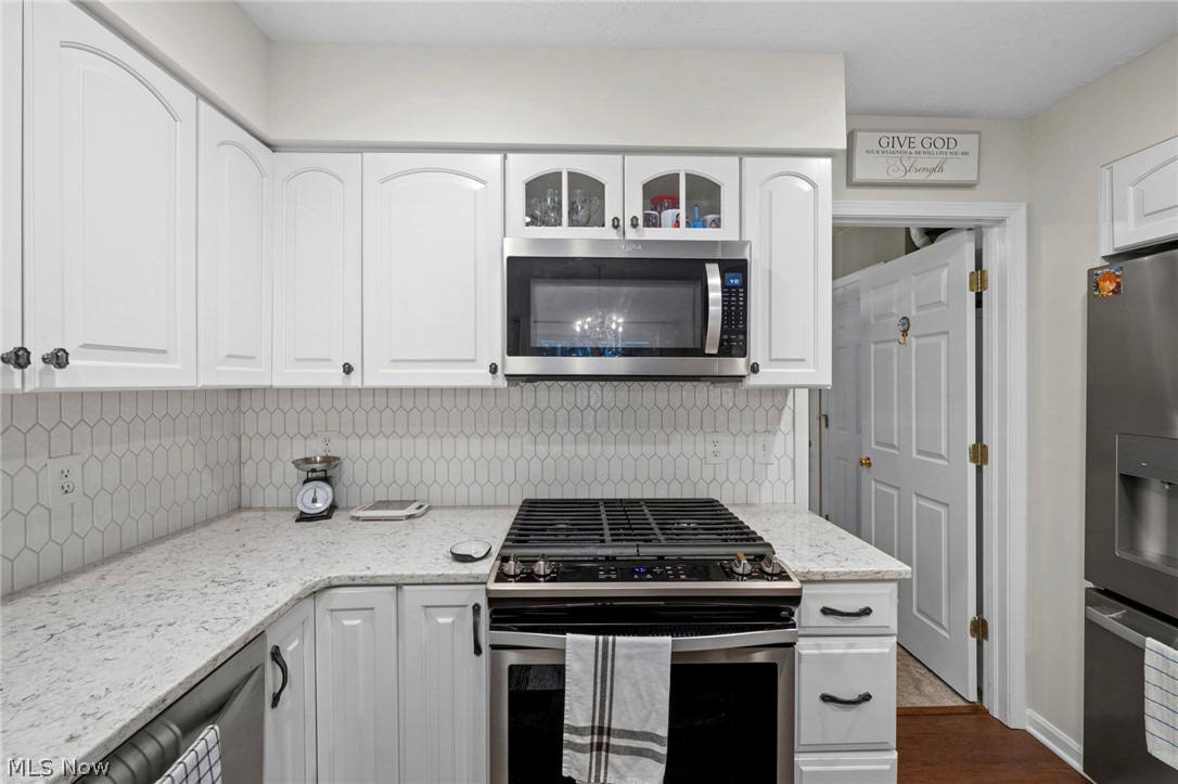3061 Macintosh Drive Westlake OH 44145