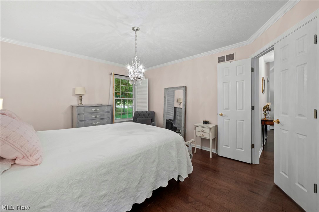 3061 Macintosh Drive Westlake OH 44145