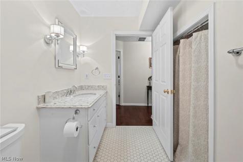 3061 Macintosh Drive Westlake OH 44145