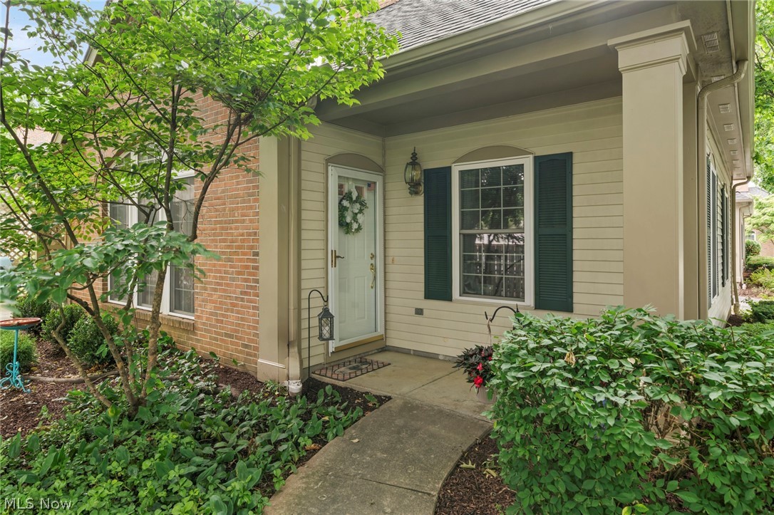 3061 Macintosh Drive Westlake OH 44145