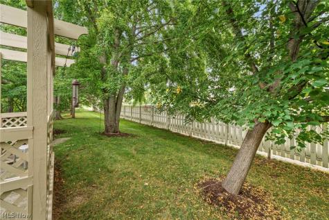 3061 Macintosh Drive Westlake OH 44145