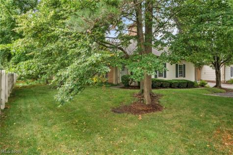 3061 Macintosh Drive Westlake OH 44145