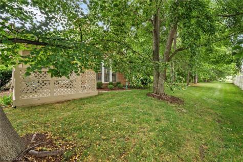 3061 Macintosh Drive Westlake OH 44145