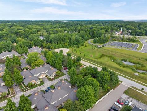 3061 Macintosh Drive Westlake OH 44145