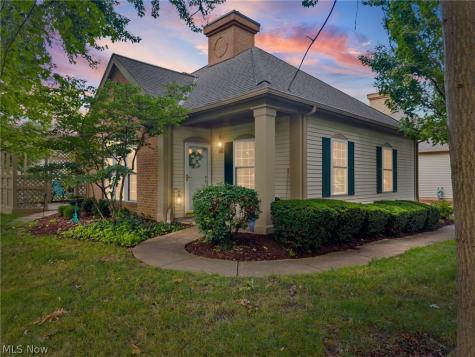 3061 Macintosh Drive Westlake OH 44145