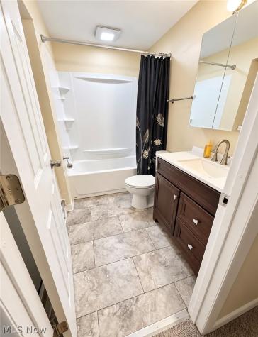 621 Tollis Parkway Broadview Heights OH 44147