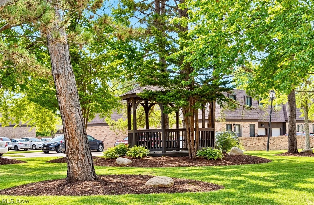 621 Tollis Parkway Broadview Heights OH 44147