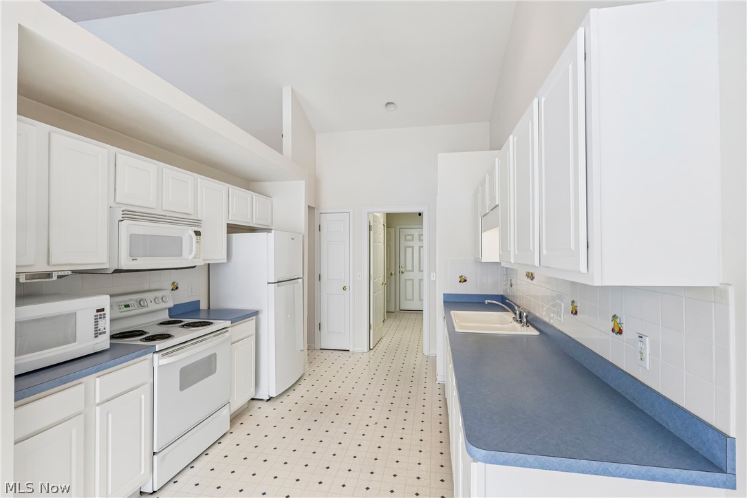 408 W Reserve Drive Cuyahoga Falls OH 44223