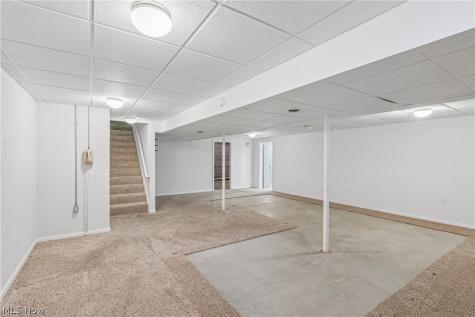 408 W Reserve Drive Cuyahoga Falls OH 44223