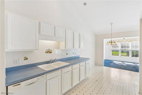 408 W Reserve Drive Cuyahoga Falls OH 44223