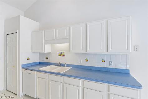 408 W Reserve Drive Cuyahoga Falls OH 44223