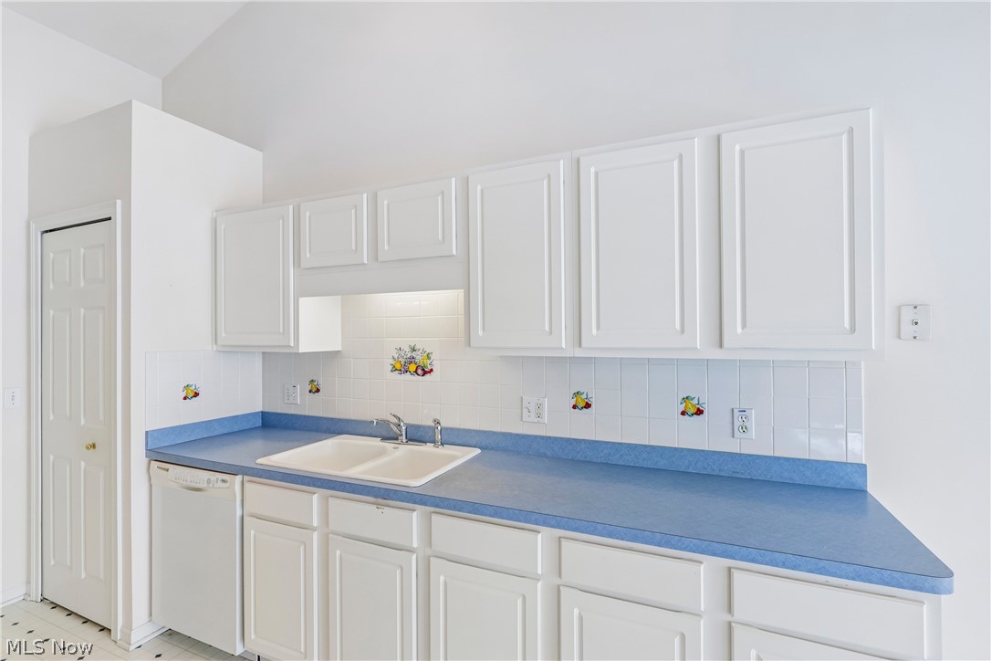 408 W Reserve Drive Cuyahoga Falls OH 44223