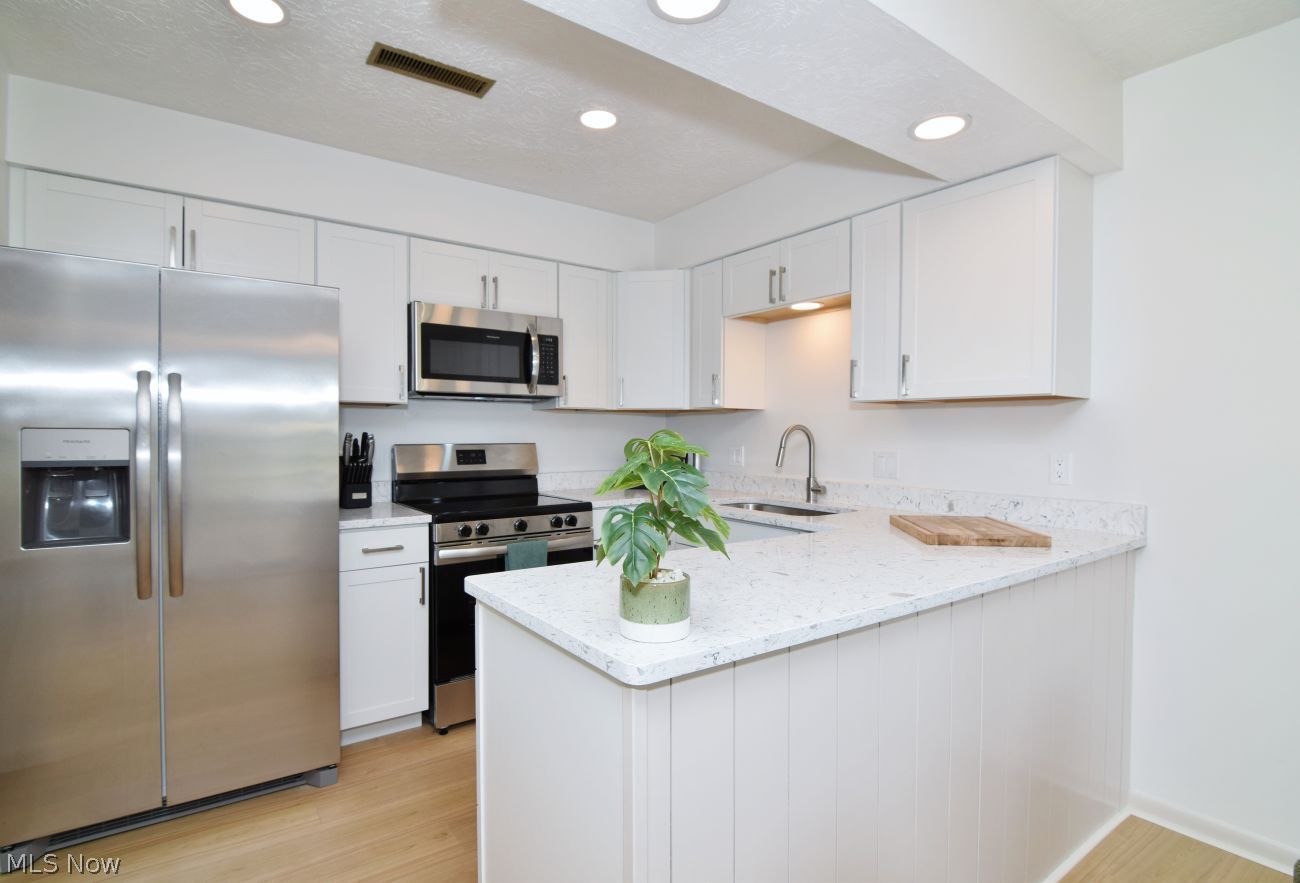 4016 Townhouse Lane Green OH 44685
