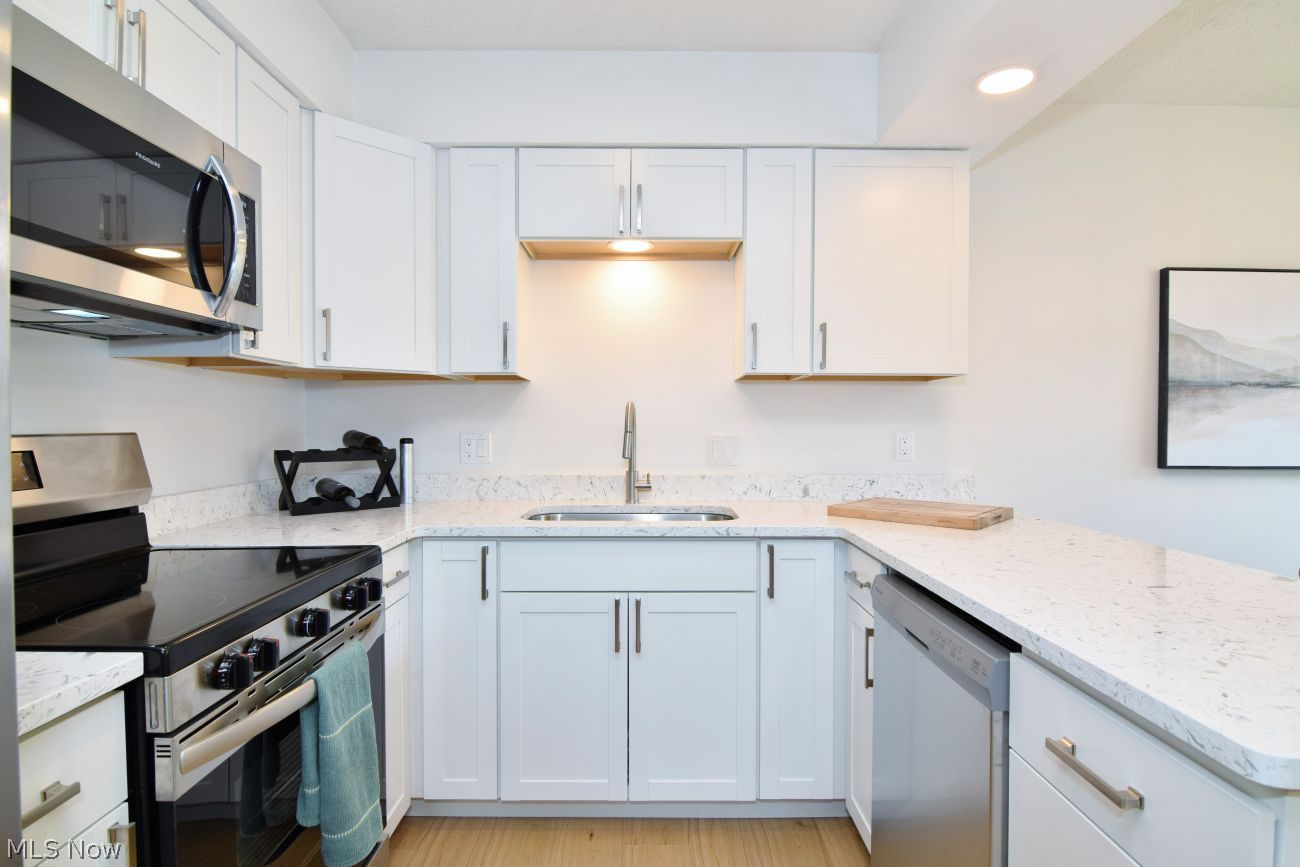 4016 Townhouse Lane Green OH 44685