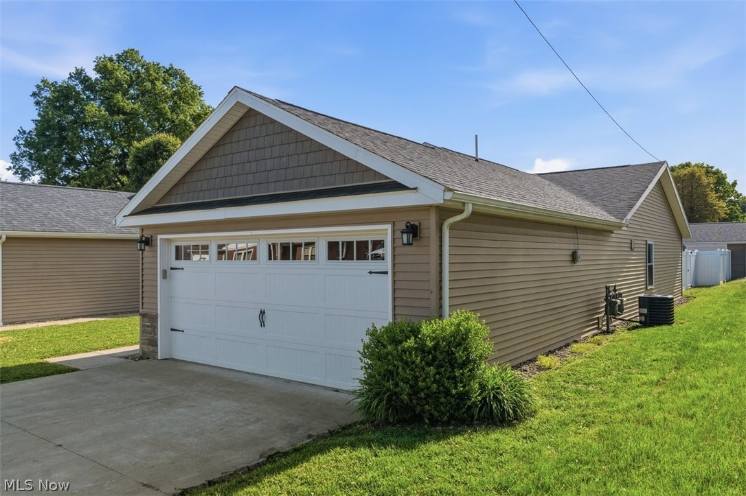 416A Elm Street Belpre OH 45714