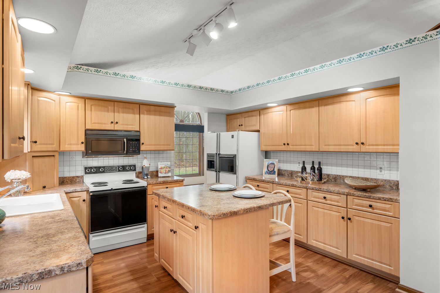 6684 Hidden Lake Trail Brecksville OH 44141