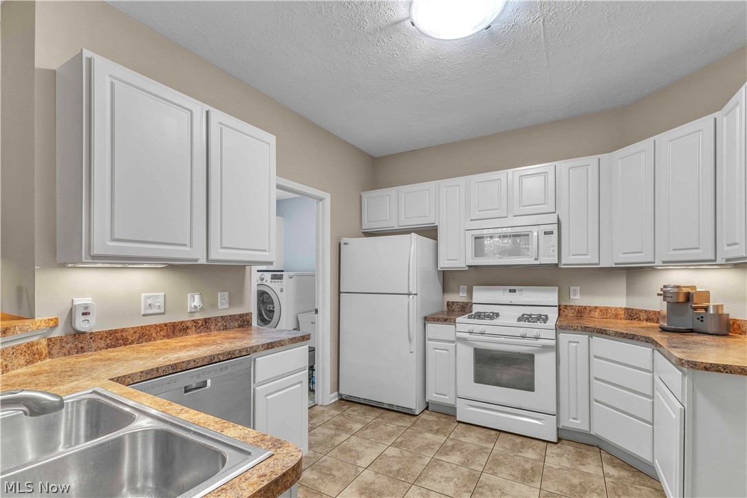 33197 Fairport Drive Avon Lake OH 44012
