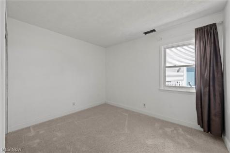 2542 Royal County Down Uniontown OH 44685