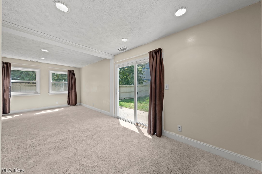 2542 Royal County Down Uniontown OH 44685